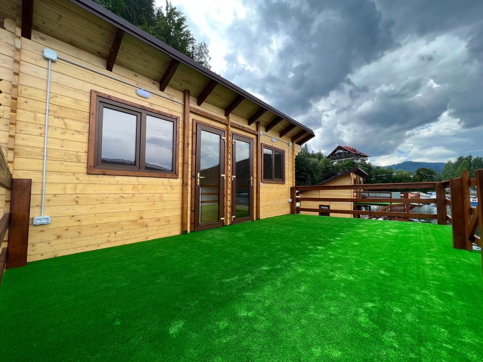 Holiday Bicaz Bungalows On The Lake Zewnętrze zdjęcie