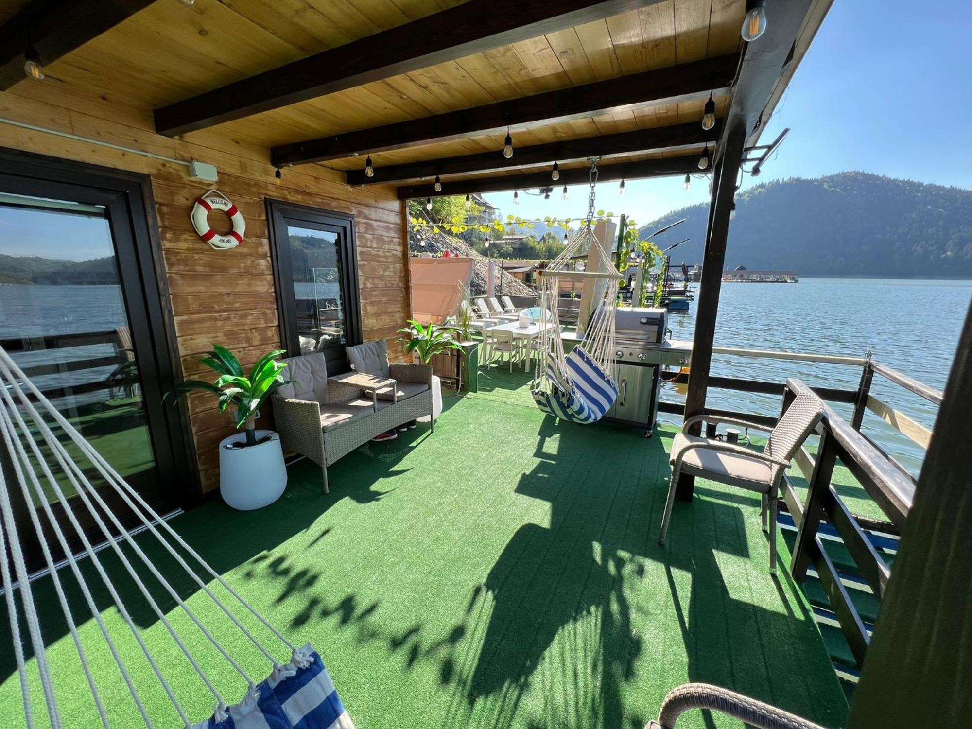 Holiday Bicaz Bungalows On The Lake Zewnętrze zdjęcie